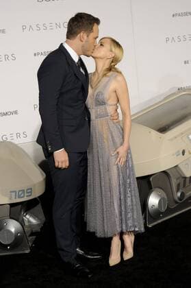 Chris Pratt & wife Anna Faris PASSENGERS FILM PREMIERE Los Angeles Patrick Rideaux PicturePerfect