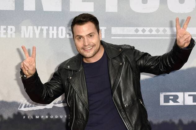 Rocco Stark bei der Premiere des Fernsehfilms Winnetou - Eine neue Welt im Delphi Filmpalast. Berlin, 14.12.2016 Foto:xF.xKernx xFuturexImage