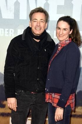 Jan Sosniok mit Ehefrau Nadine bei der Premiere des Fernsehfilms Winnetou - Eine neue Welt im Delphi Filmpalast. Berlin, 14.12.2016 Foto:xF.xKernx xFuturexImage