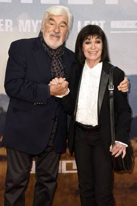 Mario Adorf und Marie Versini bei der Premiere des Fernsehfilms Winnetou - Eine neue Welt im Delphi Filmpalast. Berlin, 14.12.2016 Foto:xF.xKernx xFuturexImage