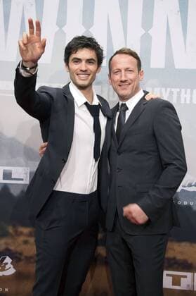 Nik Xhelilaj und Wotan Wilke Möhring bei der Premiere des Fernsehfilms Winnetou - Eine neue Welt im Delphi Filmpalast. Berlin, 14.12.2016 Foto:xF.xKernx xFuturexImage