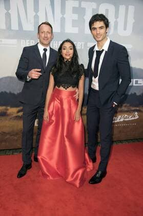 Wotan Wilke Möhring, Iazua Larios und Nik Xhelilaj bei der Premiere des Fernsehfilms Winnetou - Eine neue Welt im Delphi Filmpalast. Berlin, 14.12.2016 Foto:xF.xKernx xFuturexImage