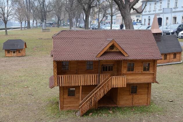 Modellpark in Sisak, Kroatien Model of the Posavina villages 15.12.2016., Croatia, Sisak - Model of the Posavina villages in park near Kupa river.  NikolaxCutuk PIXSELL