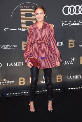 Nina Suess PLACE TO B INFLUENCER AWARD im Axel Springer Haus in Berlin am 15.12.2016