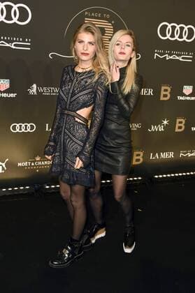 Debi Flügge und Marina the Moss beim Place To B Influencer Award 2016 im Hauptempfang Axel Springer SE. Berlin, 15.12.2016 Foto:xF.xKernx xFuturexImage