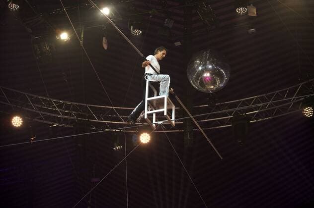 Freddy Nock, Extrem-Sportler auf dem Hochseil und vielfacher Weltrekordhalter, bei der Premiere des 13. Roncalli Weihnachtscircus im Tempodrom. Berlin, 16.12.2016 Foto:xT.xBartillax xFuturexImage
