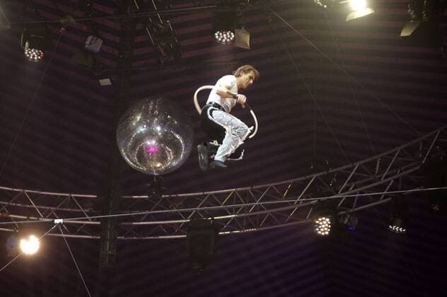 Freddy Nock, Extrem-Sportler auf dem Hochseil und vielfacher Weltrekordhalter, bei der Premiere des 13. Roncalli Weihnachtscircus im Tempodrom. Berlin, 16.12.2016 Foto:xT.xBartillax xFuturexImage