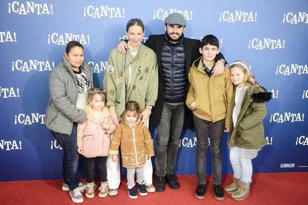 Emiliano Suarez and Carola Baleztena attends to the premiere of the film ¡Canta! at Cines Capitol in Madrid, Spain. December 18, 2016.  (20161218077)