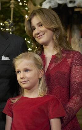 Belgische Königsfamilie besucht das Weihnachtskonzert in Brüssel Prince Gabriel (12), Queen Mathilde of Belgium, Prince Emmanuel (10), King Philippe - Filip of Belgium, Princess Eleonore (7), Crown Princess Elisabeth (14), Princess Astrid of Belgium and Prince Lorenz of Belgium pictured during the yearly Christmas Concert, at the Royal Palace, in Brussels, Wednesday 21 December 2016. The King and Queen want to thank especially those who have contributed to the success of the royal activities throughout teh year 2016. Â 