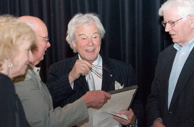 Jun 06, 2008 - Vancouver, Canada - Canadian actor GORDON PINSENT 77-years-old, speaks to an audience during the Magnetic North Theater Festival in Vancouver - ZUMAr88_ 20080606_sha_r88_280