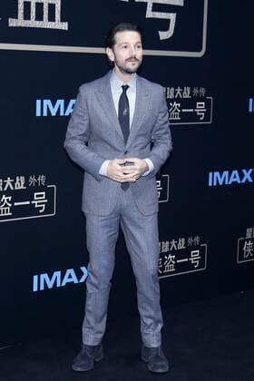 BEIJING, CHINA - DECEMBER 21: Mexican actor Diego Luna arrives at the red carpet of the premiere of film Rogue One: A Star Wars Story on December 21, 2016 in Beijing, China.  CFP497374454