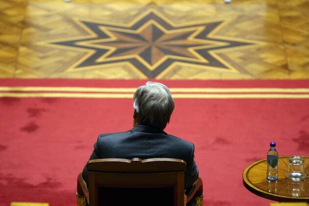 Bilder des Tages Antonio Guterres erhält Menschenrechtspreis in Lissabon December 23, 2016 - Lisbon, Portugal - Newly sworn-in Secretary General of the United Nations Antonio Guterres during a ceremony to award Guterres with a human rights award at the Parliament in Lisbon, Portugal, on December 23 2016. This year s award was given to Antonio Guterres, Secretary-General of the United Nations, for his work in the defense of human rights, especially in the discharge of the duties of United Nations High Commissioner for Refugees (UNHCR). This Prize is awarded annually by the President of the Assembly of the Republic, after hearing the Conference of Leaders, on the proposal of the jury constituted by the Committee on Constitutional Affairs, Rights, Freedoms and Guarantees. Lisbon Portugal  - ZUMAn230 20161223_zaa_n230_139