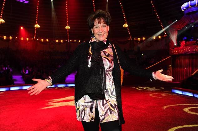 Gerda Steiner 1. Winterpremiere von Zirkus Krone Manege Krone-Haupthaus München 25. Dezember 2016