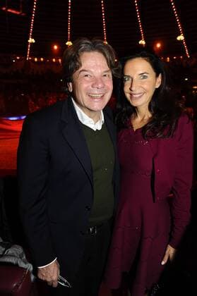 Michael Käfer mit Ehefau Clarissa 1. Winterpremiere von Zirkus Krone Manege Krone-Haupthaus München 25. Dezember 2016