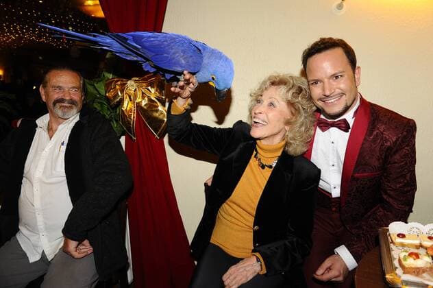 Bibi Johns mit Alessio 1. Winterpremiere von Zirkus Krone Manege Krone-Haupthaus München 25. Dezember 2016