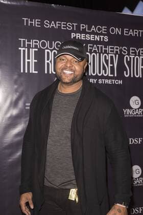 Damon Elliott attends at The Ronda Rousey Story film premiere December 30, 2016 in Chinese Mann Theater, Hollywood, California. USA - 2016 - The Ronda Rousey Story film premiere in Hollywood, CA.  Copyright: xEugenexPowersxPhotographyx