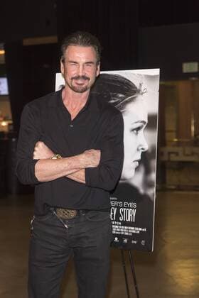 Gary Stretch attends at The Ronda Rousey Story film premiere December 30, 2016 in Chinese Mann Theater, Hollywood, California. USA - 2016 - The Ronda Rousey Story film premiere in Hollywood, CA.  Copyright: xEugenexPowersxPhotographyx
