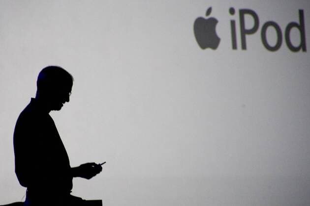 Oct. 5, 2011 - (File Photo) STEVE JOBS - the man who brought us the iPhone, the iPod and the iMac - has died. The co-founder of Apple Computers was 56 years old. Jobs had been battling a rare form of pancreatic cancer for years. He resigned from the post of Apple CEO in Aug. PICTURED: Jan. 15, 2009 - San Francisco, California, U.S. - Apple founder and CEO STEVE JOBS introduces the new iPod Touch, which is based on the iPhone and comes with Wi-Fi connectivity and a touch screen. - ZUMAw49_ 20070905_sha_w49_955 (2)