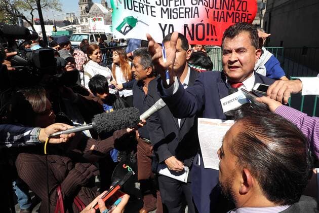 Mexiko: landesweite Proteste gegen Erhöhung der Benzinpreise January 2, 2017 - Mexico - (Apimac), Roman Diaz Vazquez  - ZUMAu78_ 20170102_zaf_u78_067