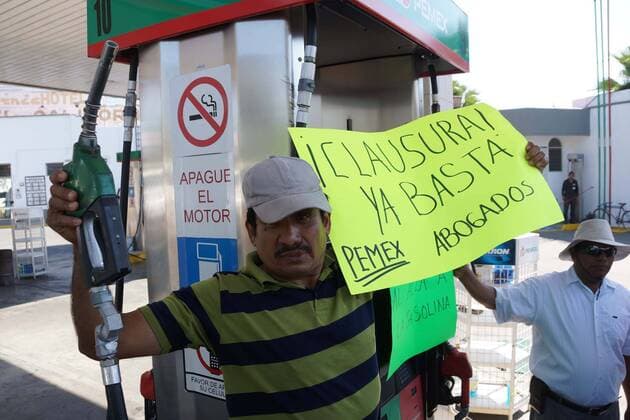 Mexiko: landesweite Proteste gegen Erhöhung der Benzinpreise January 3, 2017 - Mexico - OAXACA, Oax. Proteste gegen die Erhöhung der Benzinpreise  - ZUMAu78_ 20170103_zaf_u78_039