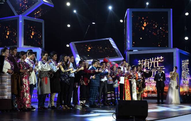 SANYA, Jan. 5, 2017 -- The awarding ceremony of the Jack Ma Rural Teachers Award is held in Sanya, a tourism resort in south China s Hainan Province, on Jan. 5, 2017, with 100 rural teachers winning the award of 100,000 yuan (14,522 U.S. dollars) respectively. ) (wf) CHINA-SANYA-JACK MA-RURAL TEACHERS AWARD (CN) YangxGuanyu 
