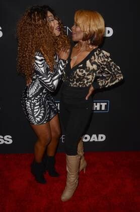 LOS ANGELES - JAN 5: Porscha Coleman, Betty Jean Coleman at the Sleepless Premiere at Regal Cinemas on January 5, 2017 in Los Angeles, CA  Copyright: xHPAx xIPAx