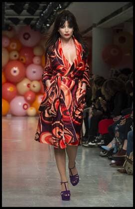 . 07 01 2017. London, United Kingdom. Model Daisy Lowe walks the catwalk at London Men s Fashion Week. London Fashion Week Men s 2017, Katy Eary at BFC Show Space on The Strand, London, UK.  xBenxStevensx xi-Imagesx IIM-14121-0003