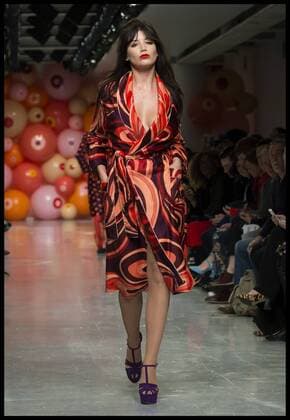 . 07 01 2017. London, United Kingdom. Model Daisy Lowe walks the catwalk at London Men s Fashion Week. London Fashion Week Men s 2017, Katy Eary at BFC Show Space on The Strand, London, UK.  xBenxStevensx xi-Imagesx IIM-14121-0004