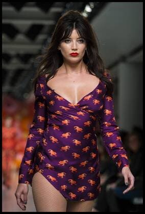 . 07 01 2017. London, United Kingdom. Model Daisy Lowe walks the catwalk at London Men s Fashion Week. London Fashion Week Men s 2017, Katy Eary at BFC Show Space on The Strand, London, UK.  xBenxStevensx xi-Imagesx IIM-14121-0006