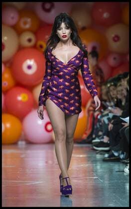 Themen der Woche Bilder des Tages . 07 01 2017. London, United Kingdom. Model Daisy Lowe walks the catwalk at London Men s Fashion Week. London Fashion Week Men s 2017, Katy Eary at BFC Show Space on The Strand, London, UK.  xBenxStevensx xi-Imagesx IIM-14121-0007
