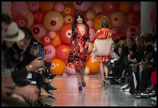 . 07 01 2017. London, United Kingdom. Model Daisy Lowe walks the catwalk at London Men s Fashion Week. London Fashion Week Men s 2017, Katy Eary at BFC Show Space on The Strand, London, UK.  xBenxStevensx xi-Imagesx IIM-14121-0016