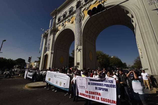 January 7, 2017 - Mexico - EUM20170107NAC18.JPG.GUADALAJARA, Jal. ProtestManifestacion-Jalisco.- Aspectos de la manifestacion en esta capital por el alza de la gasolina, 7 de enero de 2017. Foto: Agencia EL UNIVERSALJMA Mexico  - ZUMAu78_ 20170107_zaf_u78_057