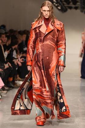 January 8, 2017 - London, United Kingdom - The model walk down the catwalk wearing Ximon Lee s AW17 at London Fashion Week Men on Jan 8th 2017. London United Kingdom  - ZUMAn230 20170108_zaa_n230_635