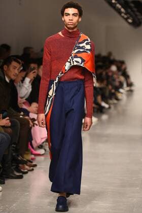 January 8, 2017 - London, United Kingdom - The model walk down the catwalk wearing Ximon Lee s AW17 at London Fashion Week Men on Jan 8th 2017. London United Kingdom  - ZUMAn230 20170108_zaa_n230_630