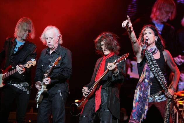 Jul 10, 2007 - St. Petersburg, Russia - Legendary rock music idols Aerosmith with their leader STEVEN TYLER performed in St.Petersburg, Russia. - ZUMAx01_ 20070710_nar_x01_483