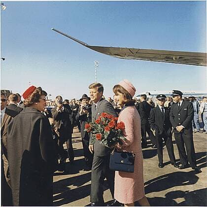 November 22, 1963 - Dallas, Texas, United States of America - United States President John F. Kennedy and First Lady Jacqueline Kennedy arrive at Dallas, Texas, Love Field on November 22, 1963..Credit: White House via CNP Dallas United States of America - ZUMAs152 19631122_zaa_s152_001