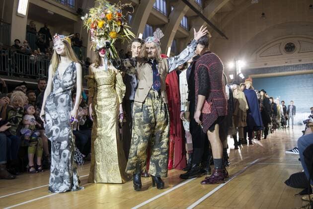 London: Backstage Vivienne Westwood Fashion Show General backstage and atmosphere at Vivienne Westwood s fashion show during London Fashion Week Men s 2017 to present the AW 17 18.  AlbertoxPezzali