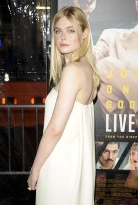 Elle Fanning LIVE BY NIGHT FILM PREMIERE Hollywood Patrick Rideaux PicturePerfect