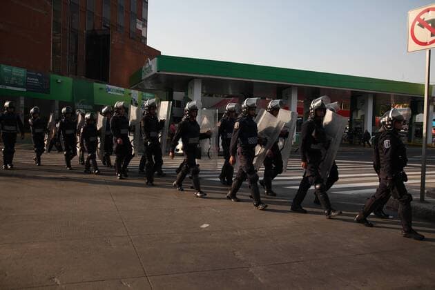 January 9, 2017 - Mexico City, Mexico - Largely peaceful protests against the fuel price increases continued nationwide in Mexico, and looting seen last week largely subsided. The protests have left hundreds of businesses looted and more than 1,500 detained. Mexico City, on 9 January 2017, January 9 of 2016. Mexico City Mexico  - ZUMAn230 20170109_zaa_n230_046