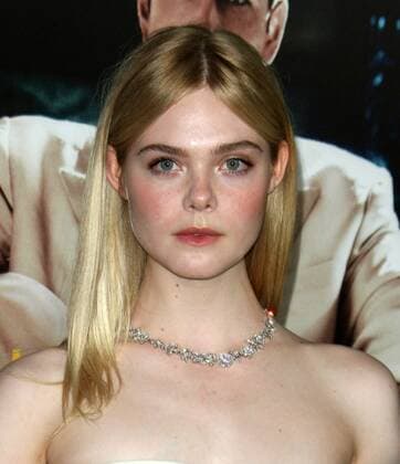 January 9, 2017 - Los Angeles, CA, United States - 9 January 2017 - Los Angeles, California - Elle Fanning. Live By Night World Premiere held at the TCL Chinese Theatre. Photo Credit: AdMedia Los Angeles United States - ZUMAa123 20170109_zaa_a123_210