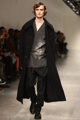 January 9, 2017 - London, United Kingdom - A model walks the runway at the Songzio Autumn Winter 2017 fashion show during London Menswear Fashion Week on January 9, 2017 in London, United Kingdom. London United Kingdom  - ZUMAn230 20170109_zaa_n230_125