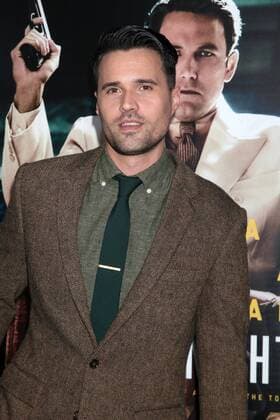LOS ANGELES - JAN 9: Brett Dalton at the Live By Night Premiere at TCL Chinese Theater IMAX on January 9, 2017 in Los Angeles, CA  Copyright: xKathyxHutchinsx xIPAx