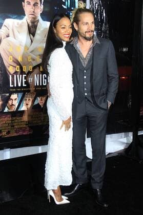 Zoe Saldana mit Ehemann Marco Perego bei der Premiere des Kinofilms Live by Night im TCL Chinese Theatre, Hollywood. Los Angeles, 09.01.2017 Foto:xD.xBedrosianx xFuturexImage