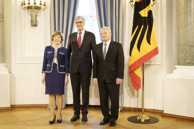 10.01.2017, Berlin, Deutschland, GER, Schloss Bellevue, Neujahrsempfang des Bundespräsidenten, Foto: v.l.n.r: Daniela Schadt, Dietmar Bartsch, BP Joachim Gauck