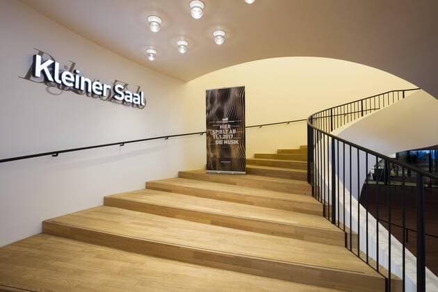  Treppenaufgang Kleiner Saal, Elbphilharmonie, Konzerthaus, Hamburg, Deutschland, Europa Copyright: imageBROKER/WilfriedxWirth ibldwh04451542.jpg