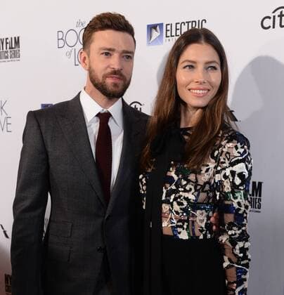 Cast member Jessica Biel and her husband, actor and singer Justin Timberlake attend the premiere of the motion picture drama The Book of Love at The Grove in Los Angeles on January 10, 2017. Storyline: Henry is an introverted architect. After the death of his wife in a car accident, he sets out to help Millie, a homeless teen, to build a raft to sail across the Atlantic.  LAP2017011036 JIMxRUYMEN