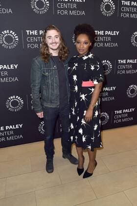 Kyle Gallner und Christina Jackson bei der Season 2 Premiere der WGN America TV-Serie Outsiders im Paley Center for Media. Beverly Hills, 10.01.2017 Foto:xD.xStarbuckx xFuturexImage
