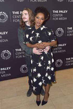 Kyle Gallner und Christina Jackson bei der Season 2 Premiere der WGN America TV-Serie Outsiders im Paley Center for Media. Beverly Hills, 10.01.2017 Foto:xD.xStarbuckx xFuturexImage