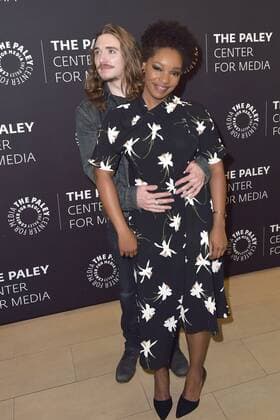 Kyle Gallner und Christina Jackson bei der Season 2 Premiere der WGN America TV-Serie Outsiders im Paley Center for Media. Beverly Hills, 10.01.2017 Foto:xD.xStarbuckx xFuturexImage