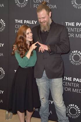 Gillian Alexy und Ryan Hurst bei der Season 2 Premiere der WGN America TV-Serie Outsiders im Paley Center for Media. Beverly Hills, 10.01.2017 Foto:xD.xStarbuckx xFuturexImage